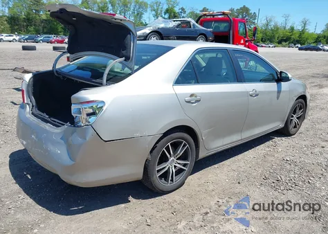 2013 Toyota Camry L/Le/Se/Xle z USA, uszkodzony, nr VIN 4T4BF1FK1DR328033